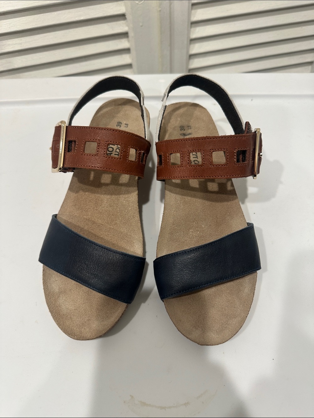 NAOT Dynasty Wedge Sandal size 8 or 39 black brown white leather support - Picture 2 of 9